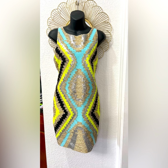 Dress - Picture 1 of 4